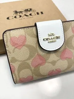 COACH ハート柄 二つ折り財布