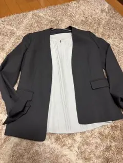 ダークグレー ノーカラージャケット　アオキ購入