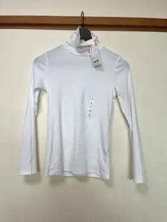 タートルネックカットソー