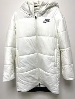 Nike フード付きホワイトダウンジャケット