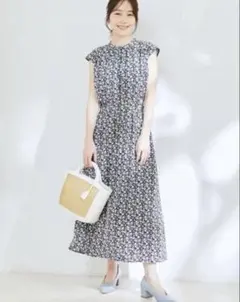 【洗える・防シワ】サイドドロスト小花柄ワンピース