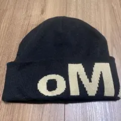 OMA ロゴ入り ニット帽・ビーニー