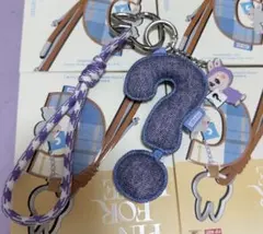 the monsters labubu pin for loveキーホルダー　？