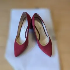UNTITLED 赤 スエード パンプス 中ヒール