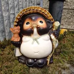 信楽焼　メス狸　女の子狸　高さ41cm 信楽焼 8号ひねり狸メス たぬき タヌキ 狸 開運 縁起物 女の子 可愛い
