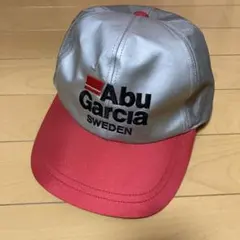 Abu Garcia シルバー/レッド キャップのサムネイル