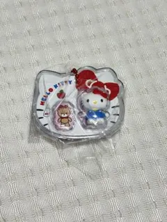 サンリオ　キャラクター　チャーム　ハローキティ　シナモンロール