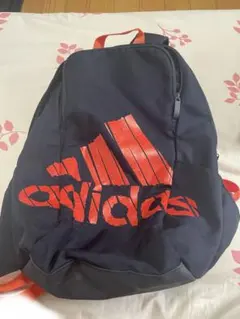 adidas 黒赤 ロゴリュック