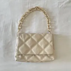 who's who Chico ベージュ レザー キルティング ショルダーバッグ