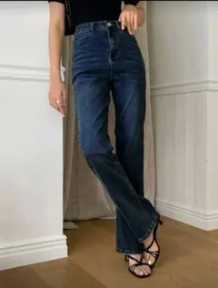 【新品】ストレート美脚デニム　ハイウエスト　Sサイズ　インディゴ