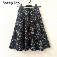 Sneep Dip スニープディップ　ボタニカル花柄フレアスカート Aライン黒のサムネイル