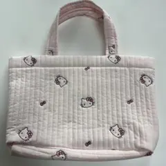 新品　ハローキティ キルティングバッグ ピンク