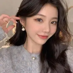 ホワイト　パールピアス　ゴールド　フープ　パール　大粒　一粒　韓国　お洒落　白