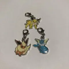 ポケモンセンター　メタルチャーム　サンダース、ブースター、シャワーズ