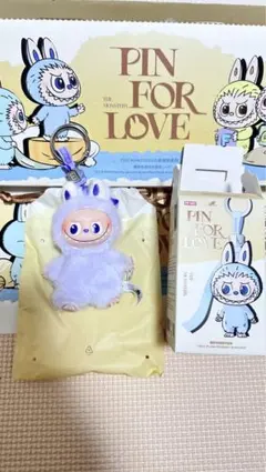 ラブブ　PINFORLOVE イニシャル　E ミニラブブ