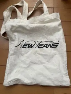 NewJeans トートバッグのサムネイル