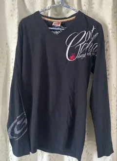 ガッチャ　Vネック長袖カットソー