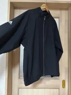 adidas ブラックナイロンジャケット