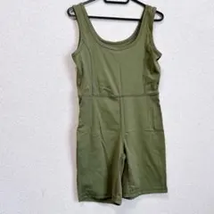 rue21 ボディスーツ【M】カーキ ロンパース ヨガ フィットネス ウェア