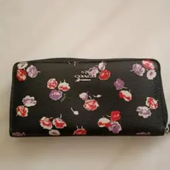 COACH フラワープリント 長財布　中古