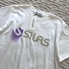 新品タグ付き　SILAS 半袖Tシャツ　ホワイト　ロゴ　男女兼用のサムネイル