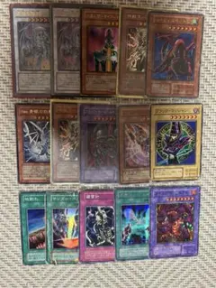 遊戯王カード まとめ売り レアカード多数 初期・旧レリーフ傷ありのサムネイル