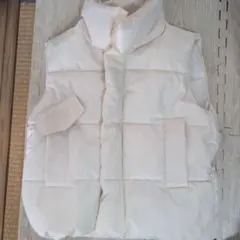 ホワイト ダウンベスト ノーカラー