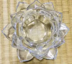 花形のガラスの入れ物