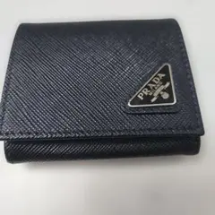 美品☆PRADA サフィアーノ 二つ折り財布 トライアングル ロゴ 2MO005