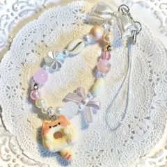 【現品限り】こねこのドーナツビーズストラップ(いちごれんにゅう)