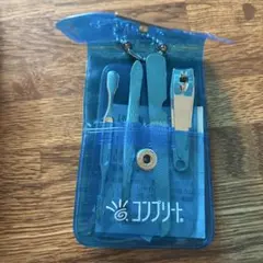 コンプリート コンパクトな爪の手入れセットのサムネイル