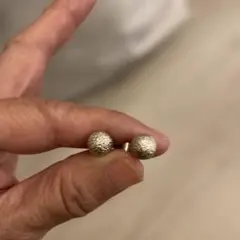 【お値段交渉可】シルバー ボール型 スタッドピアス