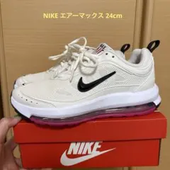 新品、未使用☆NIKE Air Max ホワイトスニーカー 24cm
