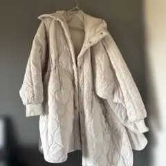 【最終値下】キルティングコート フード付き ライトベージュ ウエスト絞りあり