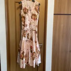 インゲボルグ 花柄コットンノースリーブワンピース