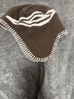 ブラウン耳あて付きニット帽 F