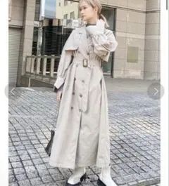 【美品】MURUA（ムルーア）　ライトカラートレンチコートのサムネイル