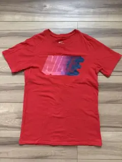 NIKE グラフィック Tシャツ レッド Lサイズのサムネイル