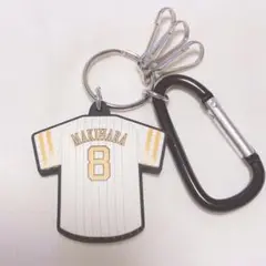ソフトバンクホークス#8牧原大成選手⭐︎ユニフォーム型ラバーキーホルダー