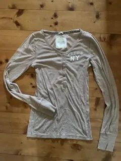 Abercrombie & Fitch 長袖カットソー ベージュ