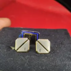 YVES SAINT LAURENT カフリンクス ゴールド シルバー値下げOKのサムネイル