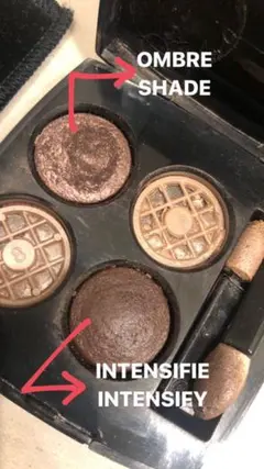 シャネル レ キャトル オンブル 226 ティセ リボリ