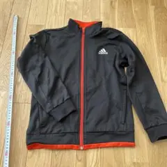 adidas ジャージ　上のみ