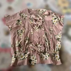 インゲボルグ⭐︎花柄リボン付き半袖ブラウス インゲボルグ花柄リボン付き半袖ブラウス