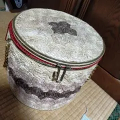 Item thumbnail for item 6927bafb-f8b8-45c8-943f-98d88368e339