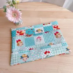 【SALE】クリア窓付き仕切りポーチ　大きめポーチ　ソフィー　マーガレット