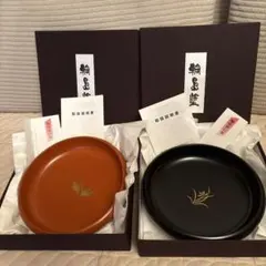 輪島塗 極上本堅地 丸盆 黒塗・朱塗 2枚セット 18cm お盆 未使用】輪島塗 大向高洲堂 丸盆 朱塗・黒塗 蒔絵 2枚セット - メルカリ