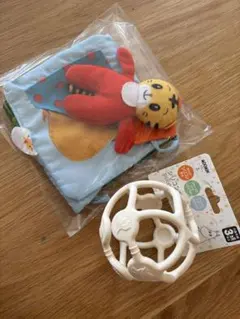 新品　シリコンボール　ムーミン　美品　しまじろう カシャカシャ絵本　ベネッセ