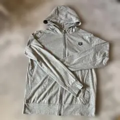 アリーナ薄手パーカー