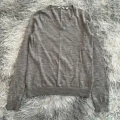 美品✨【UNIQLO】グレー Vネック 長袖ニットセーター S ウール100%